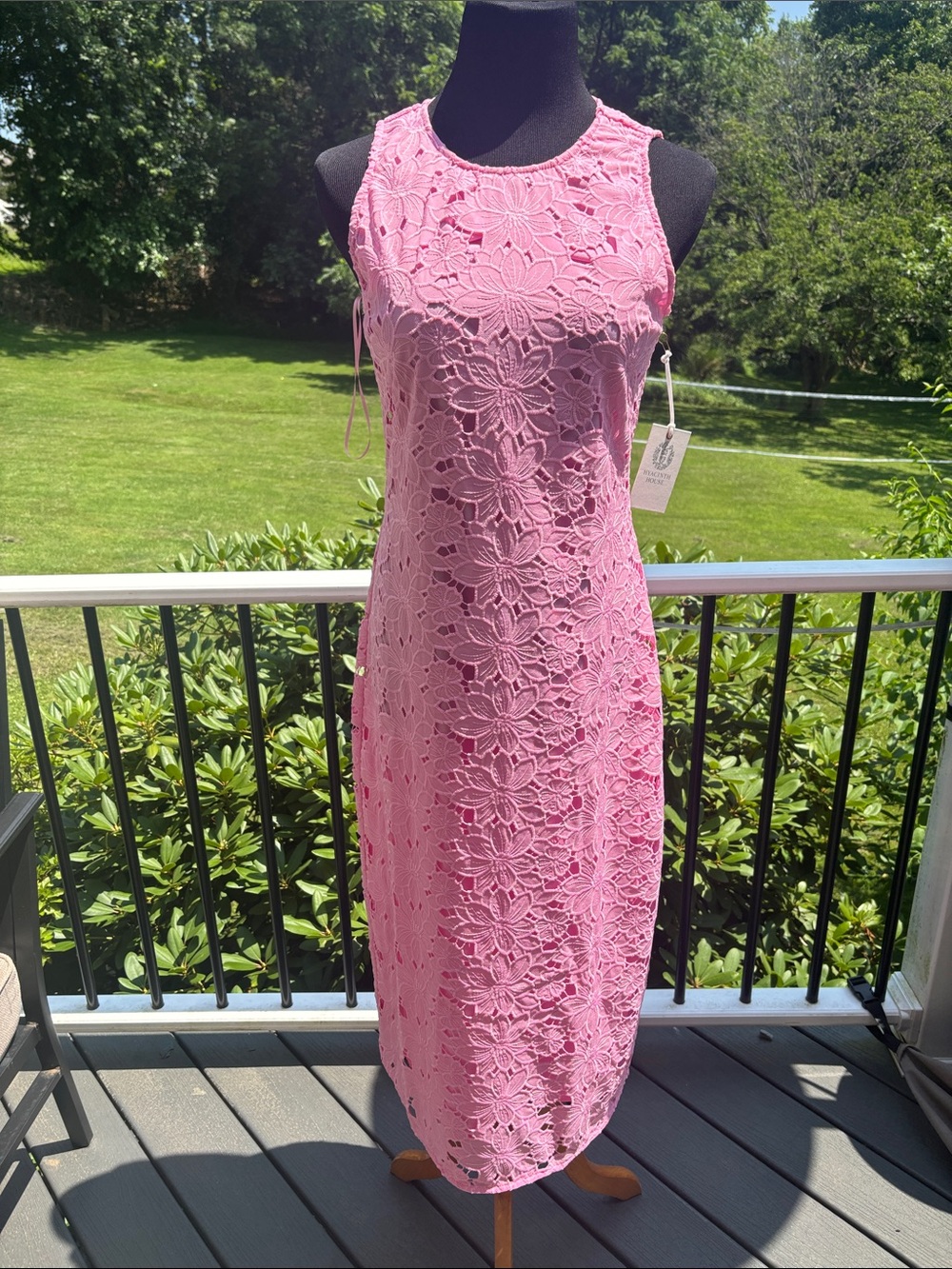 Sleeveless Pink Floral Lace Midi Dress